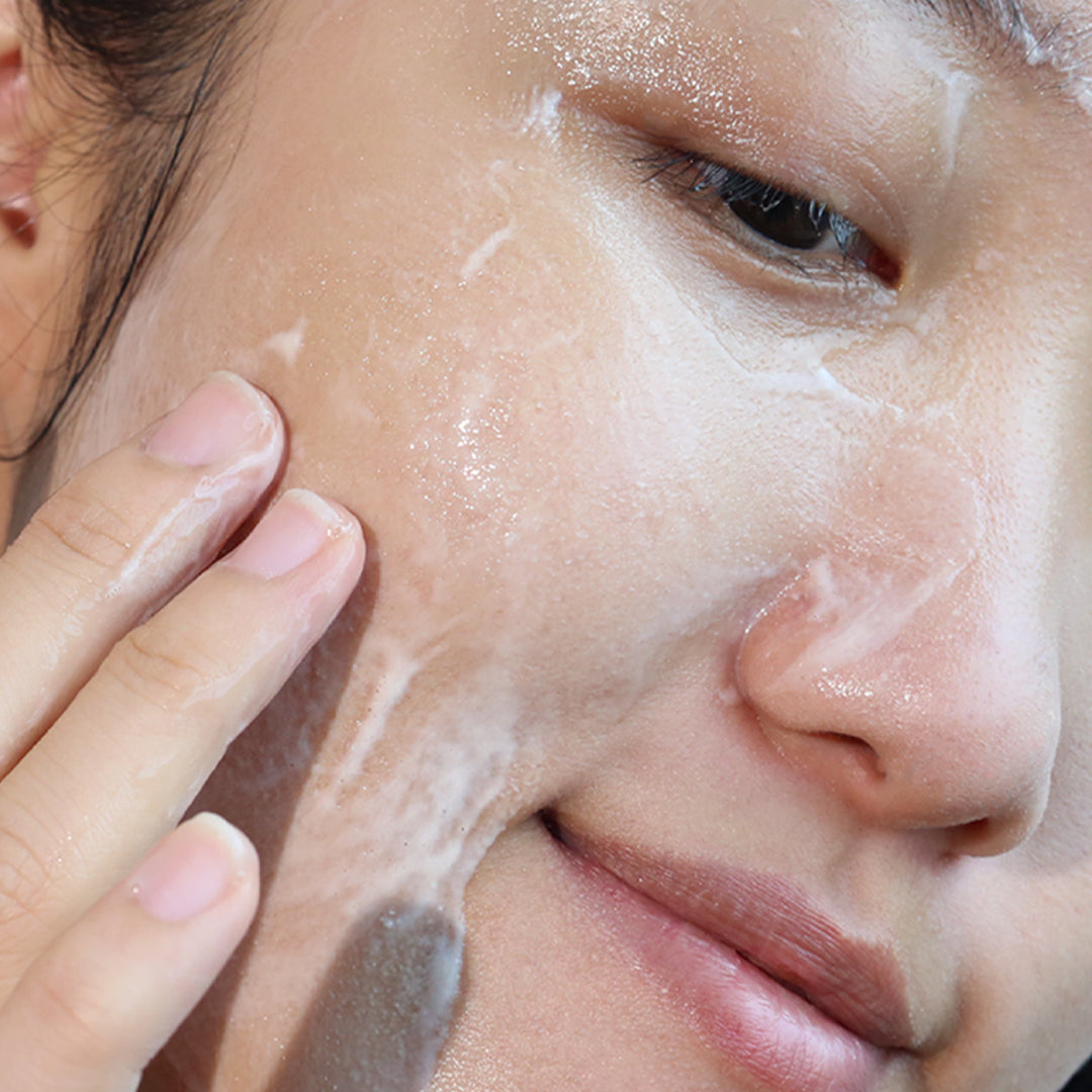 What is the Difference Between Dry Skin and Dehydrated Skin?